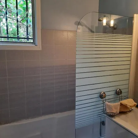 Le Petit Du Herisson-panorama Unique Sur Les Pyrenees !!! * Montespan