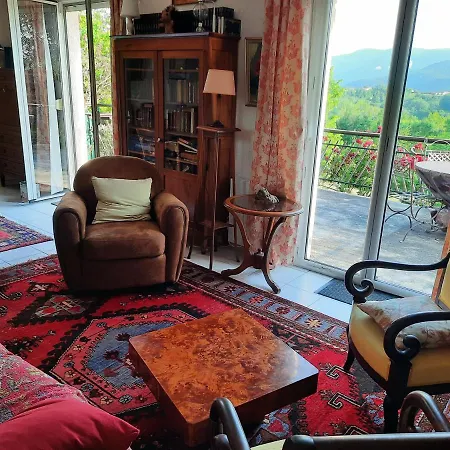 Le Petit Chalet Du Herisson- Gite Et Week-Ends - Panorama Unique Sur Les Pyrenees !!!